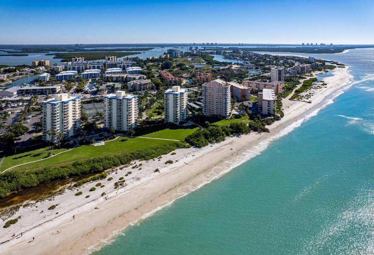 Updated Gulf Front Condo On The South End Of Fort Myers Beach! Condo Exterior photo